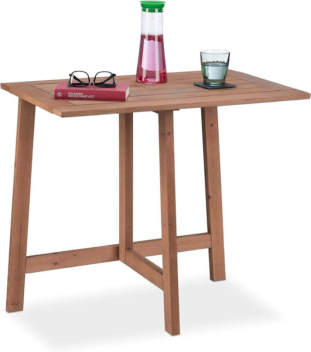 Table pliante de balcon pour 4 personnes de 80 x 50 cm sur un balcon d'appartement