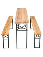 Table pliante bois 8 personnes de 170 cm avec ses deux bancs assortis dans un jardin