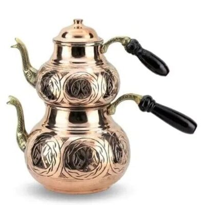 turkische-teekanne-doppelstockig-aus-kupfer-mit-schwarzem-griff
