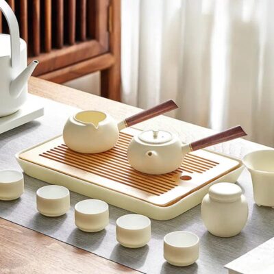 wei-es-chinesisches-teeservice-aus-keramik